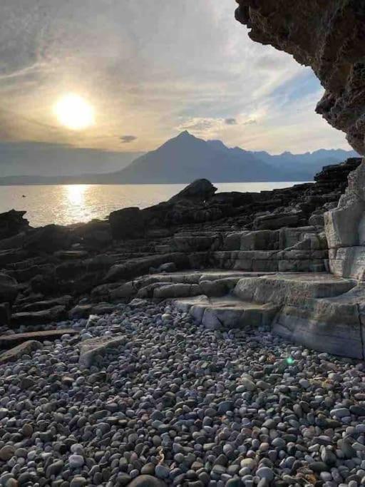 Dunmara: Self Catering Cottage On The Isle Of Skye Бродфорд Экстерьер фото